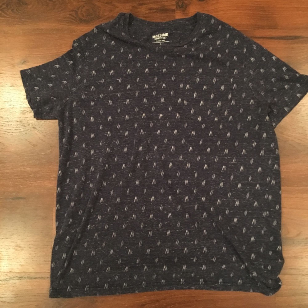 Mossimo Supply Co. Tee Shirt